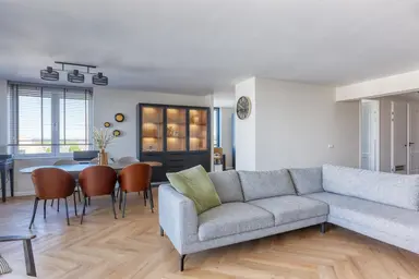 120m2 apartment to rent for 2700€/month in Spinozalaan 1C-II, Voorburg