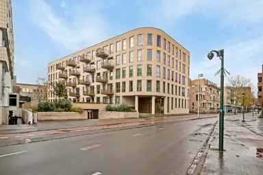99m2 Appartement à louer pour 1960€/mois à Langestraat 1A-11, Hilversum