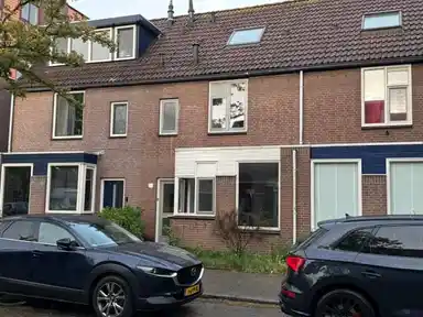 97m2 house to rent for 1650€/month in Roodborstlaan 38, Delft