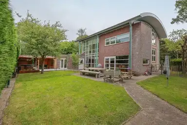 250m2 maison à louer pour 4500€/mois à Westerweg 37D, Purmerend