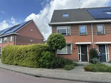 142m2 Casa in affitto per 2850€/mese a Rozenhout, Barendrecht