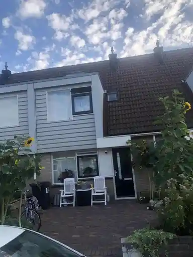 120m2 apartment to rent for 750€/month in Corversbos, Hoofddorp