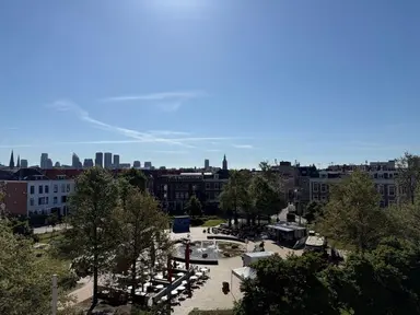 83m2 Appartamento in affitto per 2375€/mese a Zoutmanstraat, The Hague
