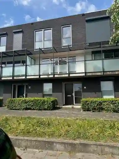 119m2 huis te huur voor 1975€/maand in Augustalaan, Bergen op Zoom