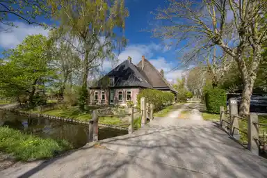 250m2 huis te huur voor 2350€/maand in Wogmeer 77, Hensbroek