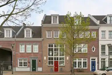 193m2 house to rent for 2100€/month in De Plaetse, Helmond