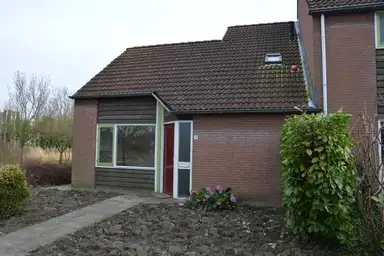 111m2 huis te huur voor 747.93€/maand in Kamillestraat 18, Terneuzen