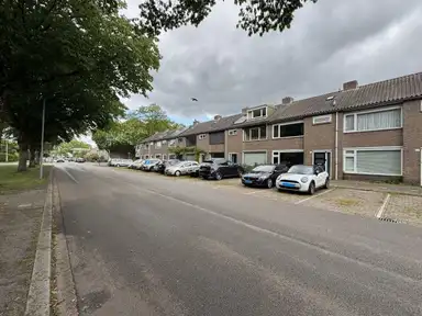135m2 house to rent for 2250€/month in Viveslaan, Breda