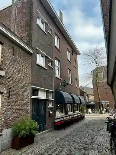 64m2 Flat zur Miete für 1750€/Monat in Tafelstraat, Maastricht
