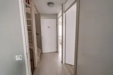 140m2 maison à louer pour 2525€/mois à Koninginnestraat, The Hague