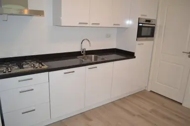 40m2 Appartement à louer pour 1095€/mois à Westerbaenstraat, The Hague