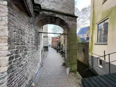 50m2 Appartement à louer pour 995€/mois à Spoorstraat, Gouda