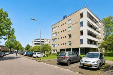 87m2 Appartement à louer pour 1735€/mois à Henriette Ronnerstraat, Tilburg