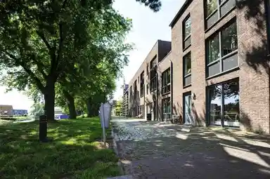 40m2 studio à louer pour 1216€/mois à Bergsingel, Deventer