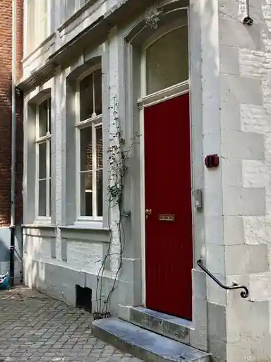 25m2 studio à louer pour 920€/mois à Grote Looiersstraat, Maastricht