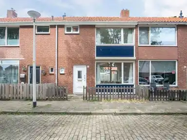 106m2 maison à louer pour 1250€/mois à De Genestetplein, Zutphen