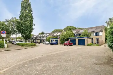 118m2 maison à louer pour 1609€/mois à Zesde Buitenpepers 25, 's-Hertogenbosch