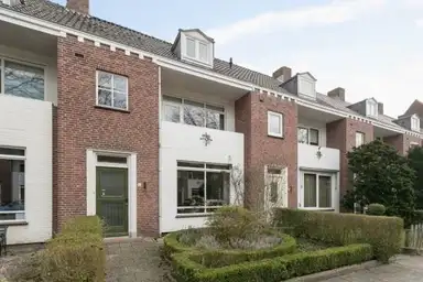 150μ² μονοκατοικία προς ενοικίαση για 3000€/μήνα σε Helmerslaan, Eindhoven