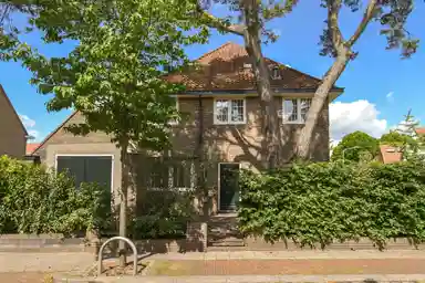152m2 Casa in affitto per 3400€/mese a Vosmaerlaan 2, Hilversum
