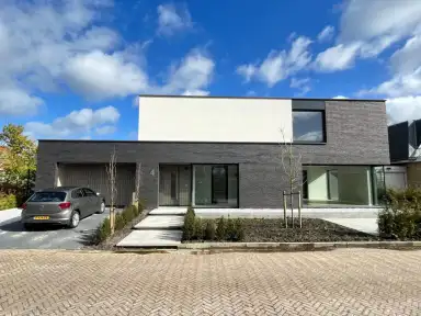 160m2 Haus zur Miete für 2750€/Monat in De Bontekoe, Leeuwarden