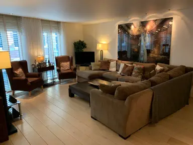93μ² Διαμέρισμα προς ενοικίαση για 2750€/μήνα σε Kalverstraat 218A, Amsterdam