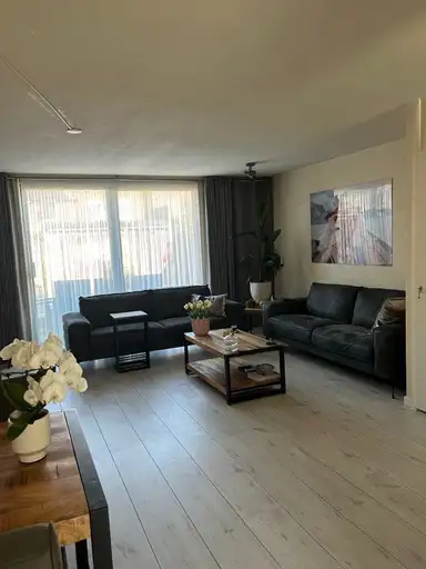 120m2 Appartamento in affitto per 980€/mese a Hypericumstraat, Almere