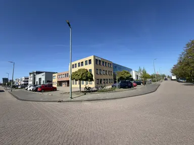 450m2 flat to rent for 5062.5€/month in Maasweg 8B, Maassluis