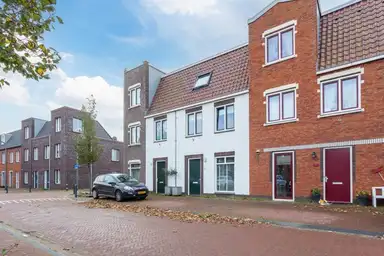 129m2 Casa in affitto per 2150€/mese a President Steynstraat 16, IJmuiden