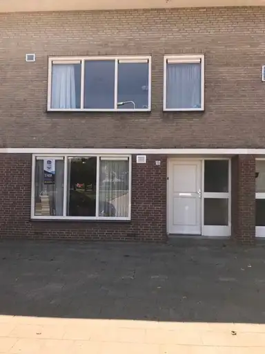 10m2 Chambre à louer pour 660€/mois à Montfortanenlaan, Tilburg