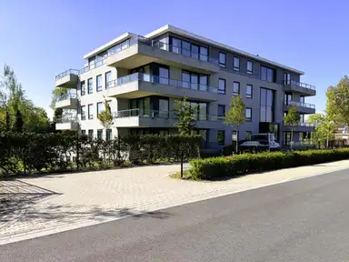 135m2 Appartamento in affitto per 2950€/mese a Bovenkerkerweg, Amstelveen