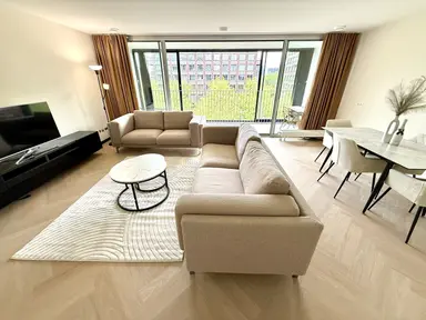 95μ² Διαμέρισμα προς ενοικίαση για 2750€/μήνα σε Laan op Zuid 874, Rotterdam
