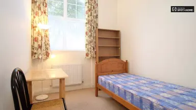 92μ² Δωμάτιο προς ενοικίαση για 880€/μήνα σε Rollandstraat 55-RD, Haarlem