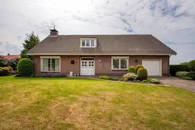 265m2 house to rent for 2000€/month in Kerkepad, Ossendrecht