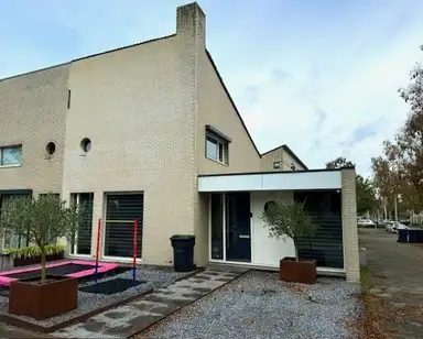 126m2 huis te huur voor 2295€/maand in Oldenzaalsingel, Tilburg