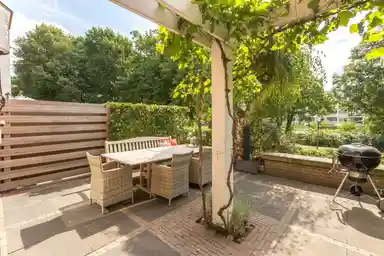 120m2 Appartement à louer pour 2495€/mois à Binnen de Veste 47, Amersfoort