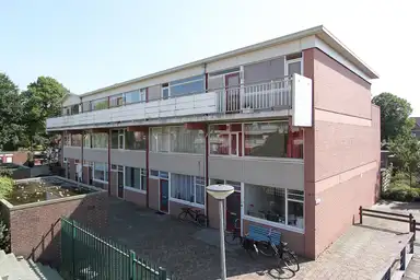 81μ² μονοκατοικία προς ενοικίαση για 937.68€/μήνα σε Prins Hendrikstraat 61, Oldenzaal