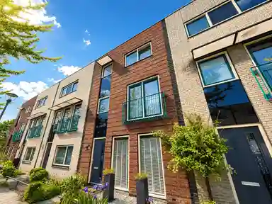 166m2 house to rent for 1495€/month in Hofpoort 38, Nieuw-Vennep