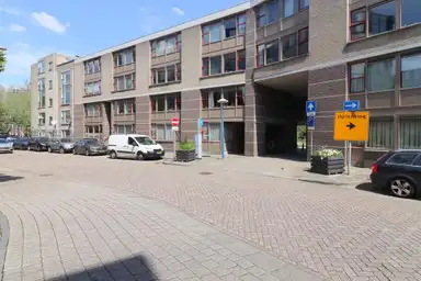 69m2 flat to rent for 2100€/month in Pastoor van Nuenenhof 8, Utrecht