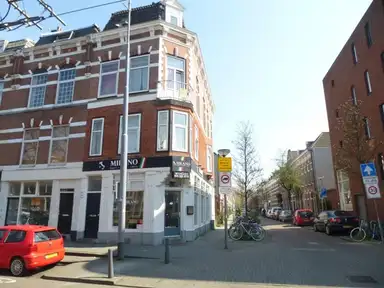 18m2 studio à louer pour 775€/mois à Claes de Vrieselaan, Rotterdam