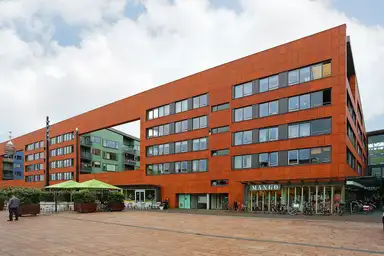 126m2 flat to rent for 1550€/month in Tuinweg 133, Hoofddorp