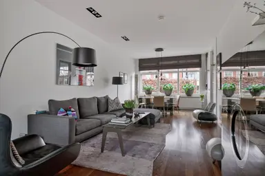 248m2 house to rent for 5995€/month in Straatweg 235, Rotterdam