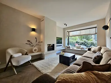 150m2 house to rent for 3750€/month in Bloemendaalsestraatweg 42, Santpoort-Zuid
