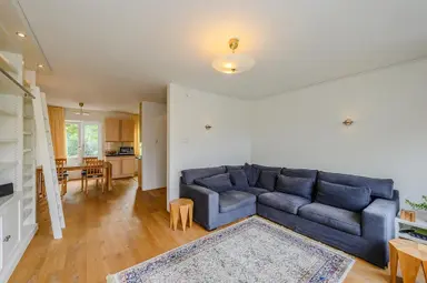 101m2 Haus zur Miete für 2400€/Monat in Burgemeester Eliasstraat 61, Amsterdam