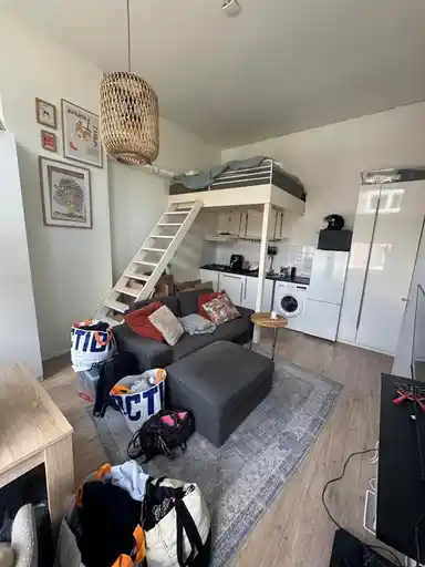 24m2 studio te huur voor 895€/maand in Sophiastraat, Haarlem