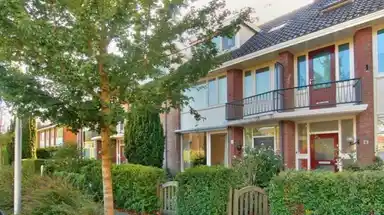 130m2 huis te huur voor 2950€/maand in Van Weerden Poelmanlaan 11, Amstelveen
