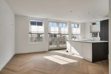 207m2 house to rent for 5500€/month in Liburne 13, Leidschendam