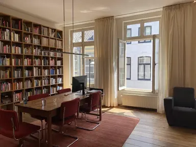 106m2 Appartement à louer pour 2264€/mois à Witmakersstraat, Maastricht