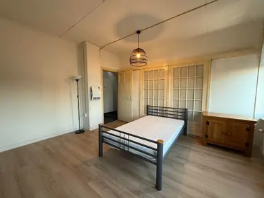 18m2 Chambre à louer pour 550€/mois à Navolaan, Heerlen