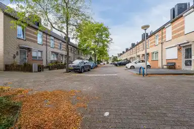 116m2 maison à louer pour 2010€/mois à Schouw 27, Diemen