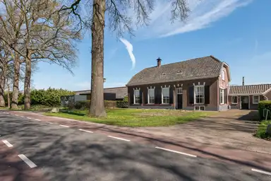 176m2 Casa in affitto per 2050€/mese a Ooldselaan 12, Laren